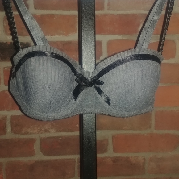 Bras bras bras - Picture 2 of 10